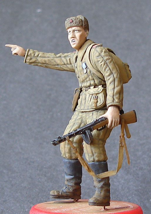 Figures: Red Army leutnant and machine gunner, photo #2