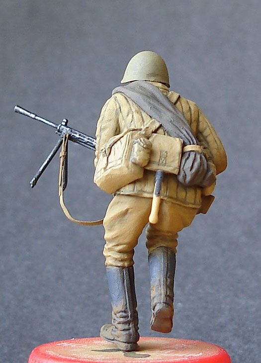 Figures: Red Army leutnant and machine gunner, photo #9