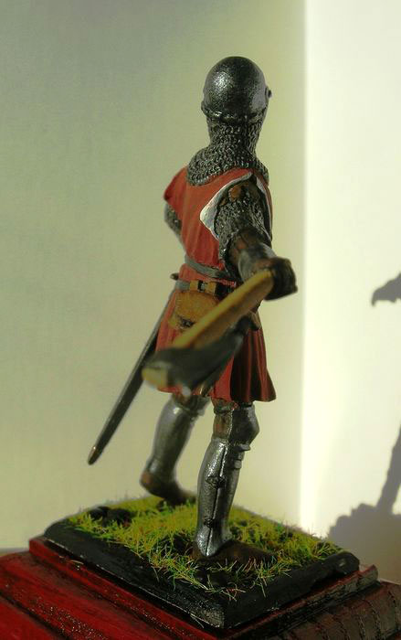Figures: Austrian knight, XIV century, photo #4