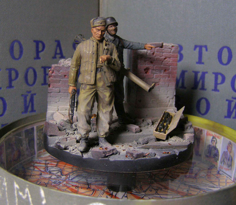 Dioramas and Vignettes: Two soldiers, photo #2