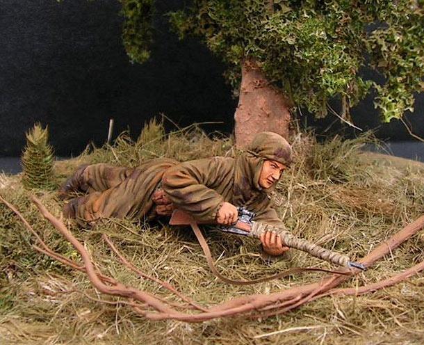Dioramas and Vignettes: Soviet sniper woman at fire position