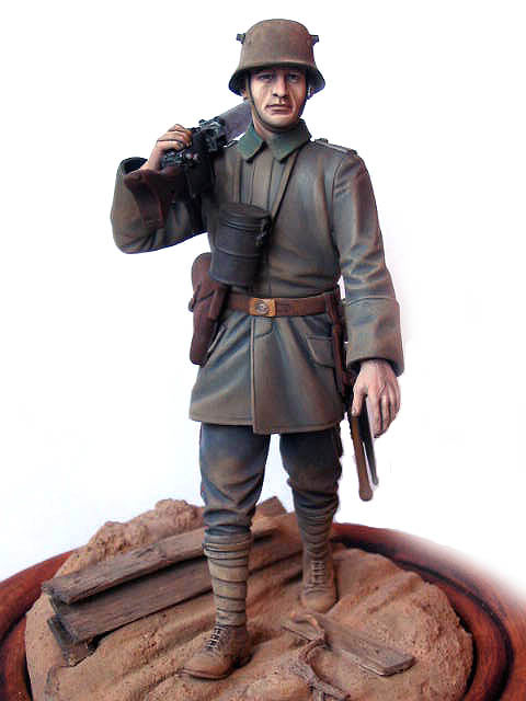 Figures: German machine gunner, WWI, photo #1