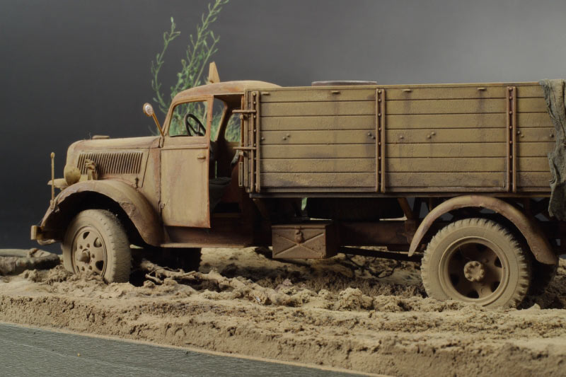Диорамы и виньетки: Брошенный Opel Blitz, фото #8