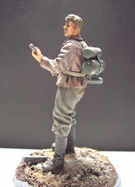 Figures: German soldier with flamethrower, photo #4