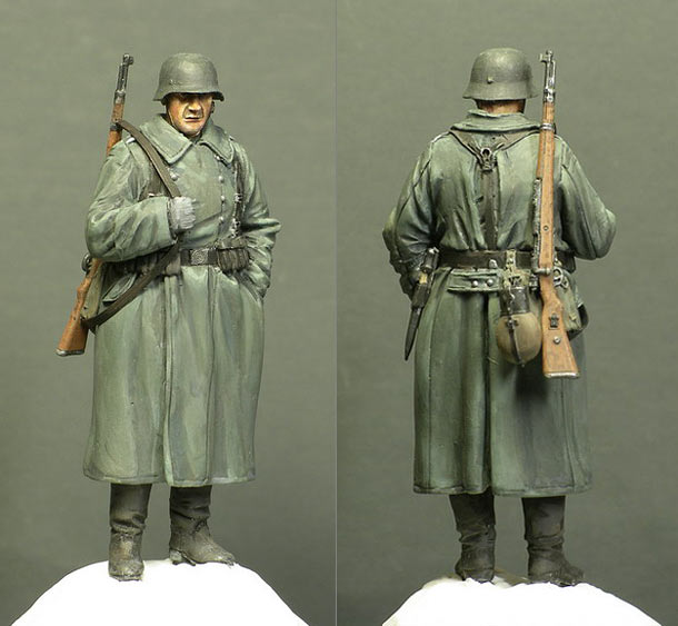 Figures: German sentry