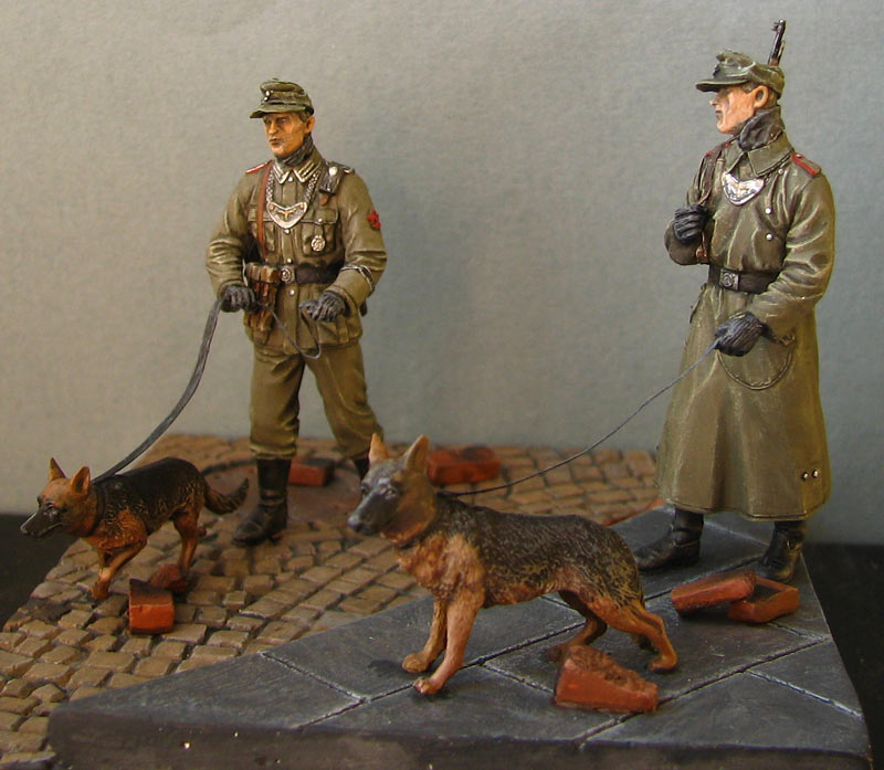 Dioramas and Vignettes: German patrol with dogs, photo #1