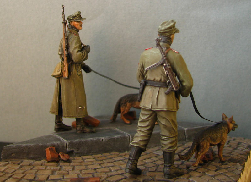 Dioramas and Vignettes: German patrol with dogs, photo #4