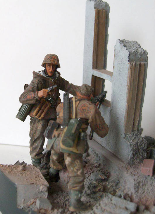 Dioramas and Vignettes: Street fight, photo #4