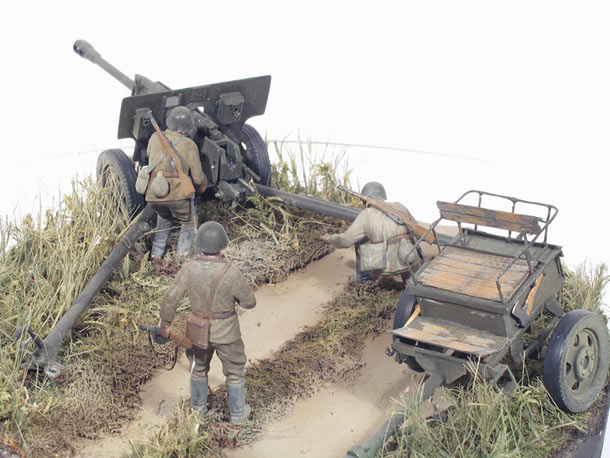 Dioramas and Vignettes: Enemy tanks in sight!..