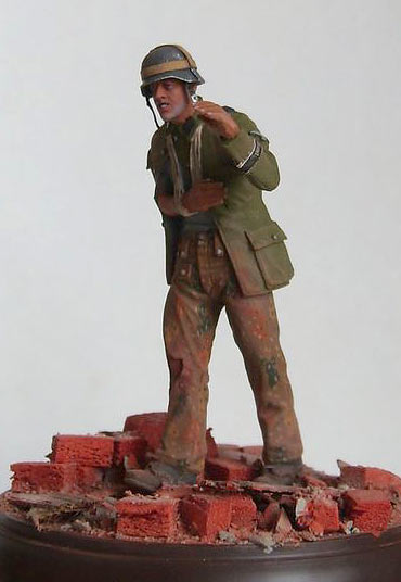Figures: German captive, photo #4