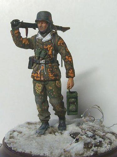 Figures: Waffen-SS soldier, photo #3