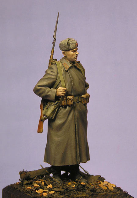 Figures: Red Army soldier, winter 1943-45, photo #3