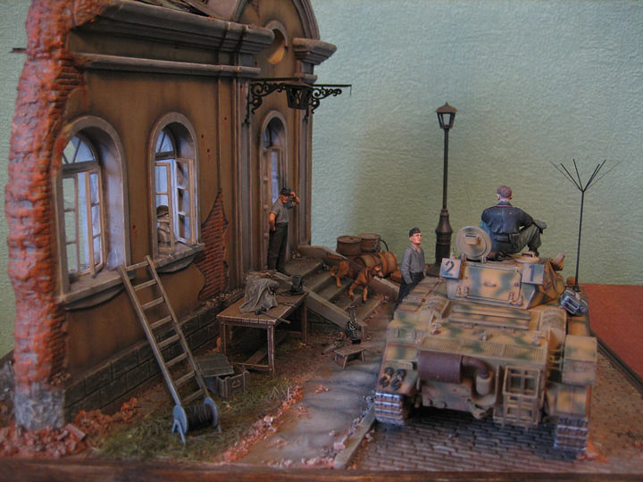 Dioramas and Vignettes: We'll move forward soon..., photo #1