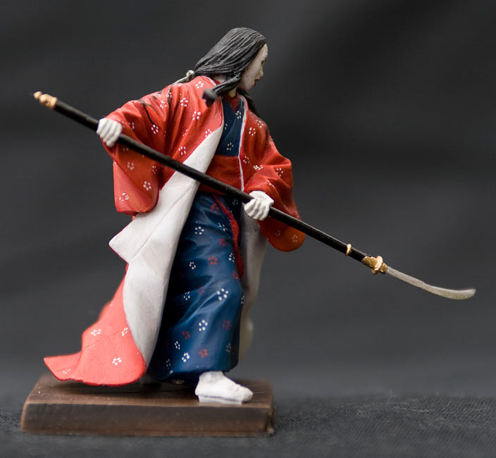 Figures: Samurai Woman and Ashigaru , photo #3