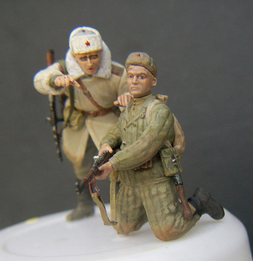 Figures: Red Army private and officer, photo #1