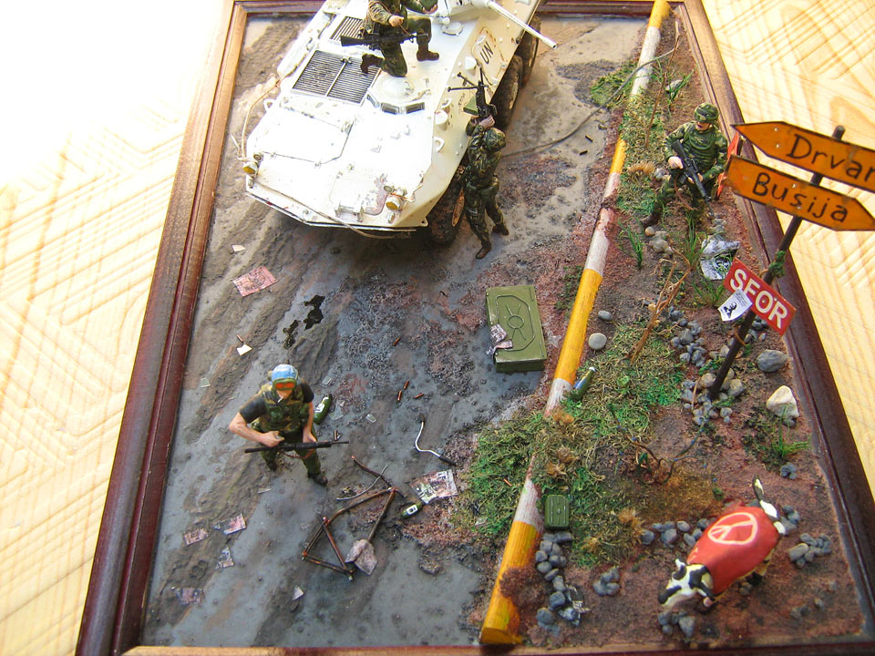 Dioramas and Vignettes: Burning Paradise. Kosovo, 90s. , photo #5