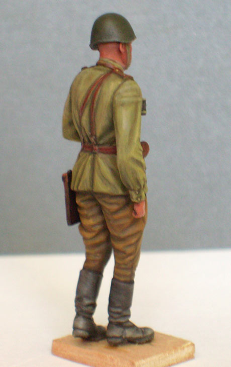 Figures: Red Army officer, summer 1943, photo #5