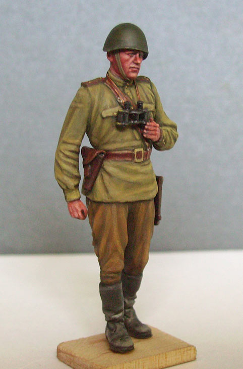 Figures: Red Army officer, summer 1943, photo #7