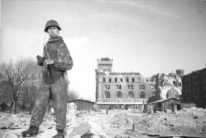 Figures: Soviet storm trooper, 1945, photo #13