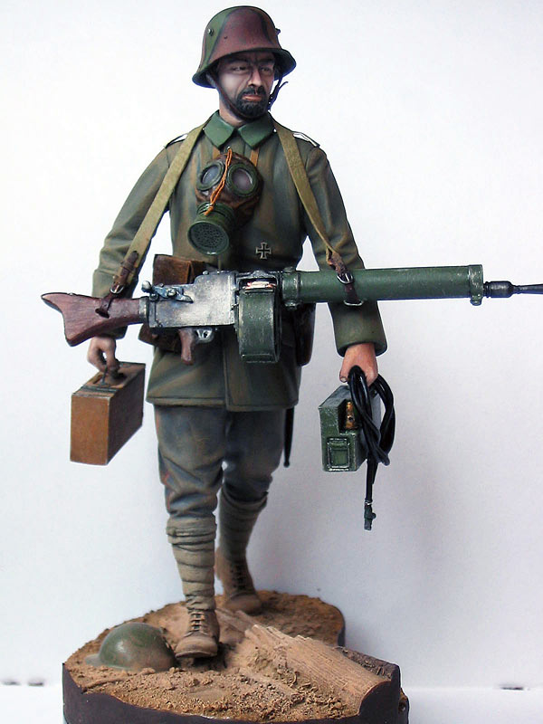 Figures: German machine gunner, WWI, photo #1