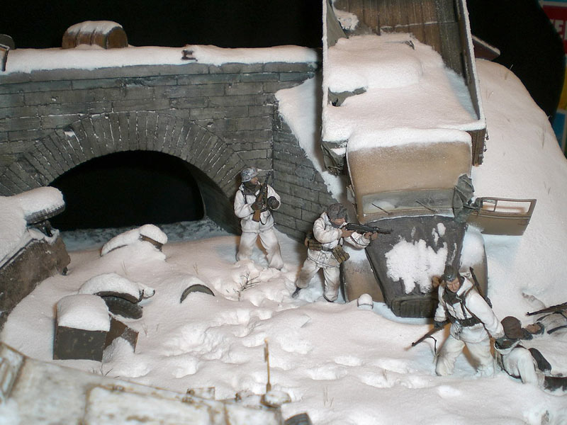 Dioramas and Vignettes: Hot January, photo #14