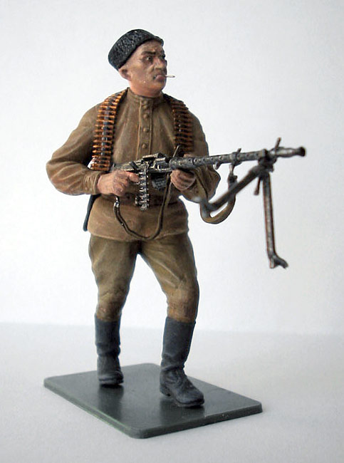 Figures: Soviet Partisan, photo #1