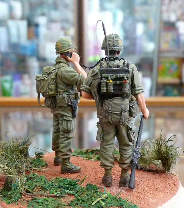 Figures: Officer and RTO. Vietnam ’68, photo #5