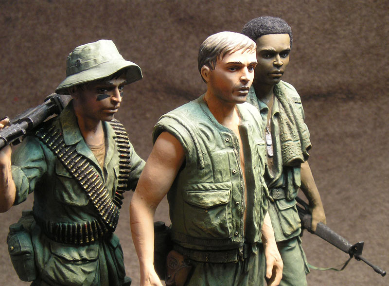 Figures: Vietnam memorial comes alive, photo #3