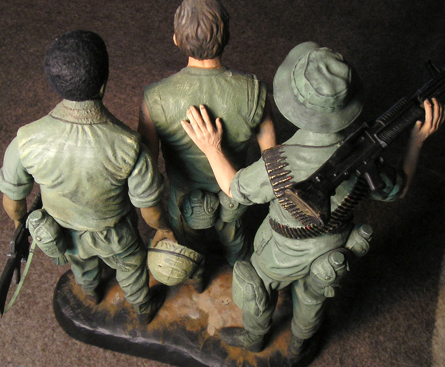 Figures: Vietnam memorial comes alive, photo #5