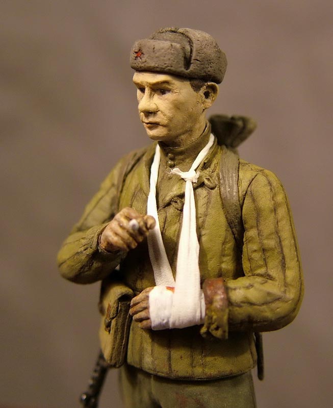 Figures: Wounded Red Army trooper, photo #11