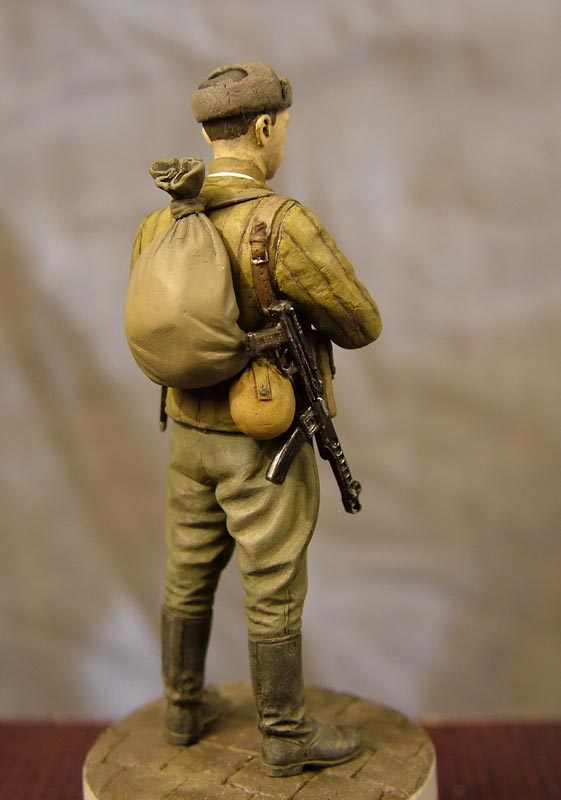 Figures: Wounded Red Army trooper, photo #6