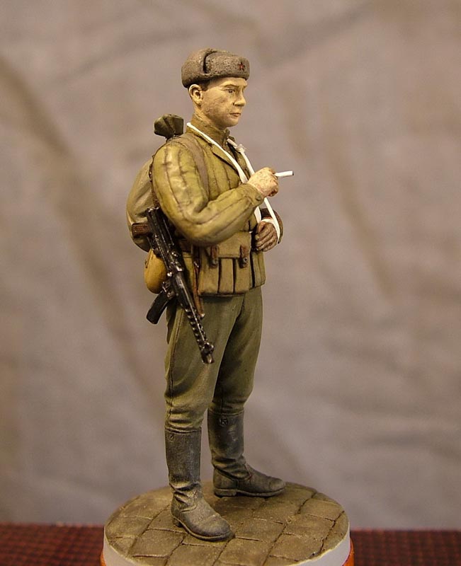 Figures: Wounded Red Army trooper, photo #8