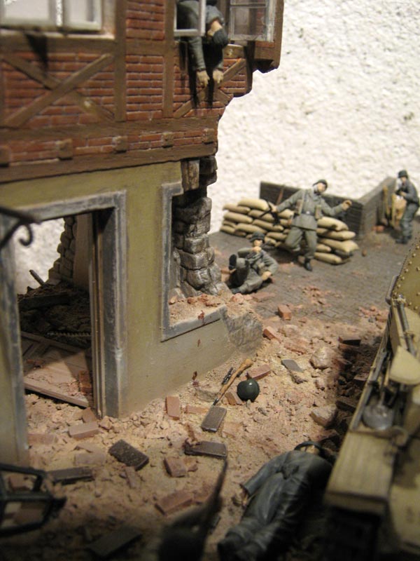 Dioramas and Vignettes: Broken Lunch, photo #12