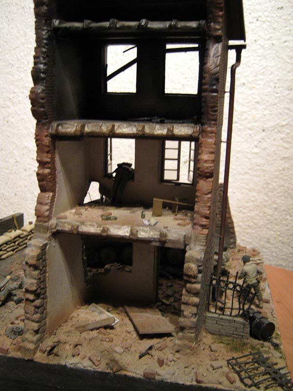 Dioramas and Vignettes: Broken Lunch, photo #4