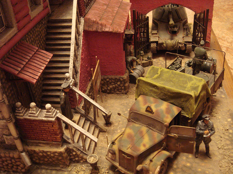 Dioramas and Vignettes: The loading, photo #1