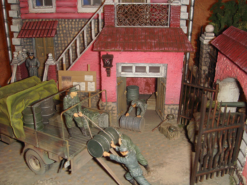 Dioramas and Vignettes: The loading, photo #12