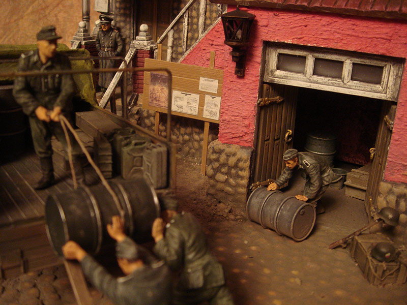 Dioramas and Vignettes: The loading, photo #13