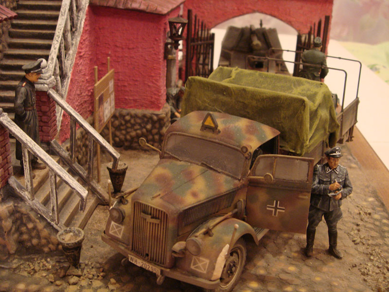 Dioramas and Vignettes: The loading, photo #5