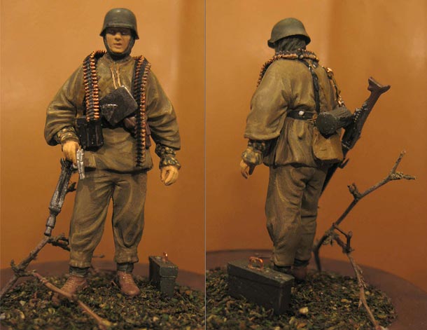 Figures: German machine gunner