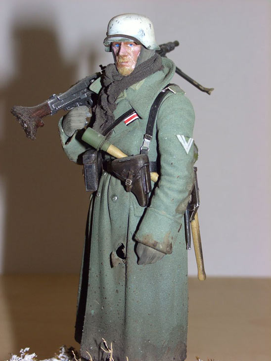Figures: Eastern Front veteran, winter 1944, photo #1
