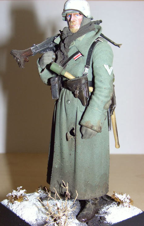 Figures: Eastern Front veteran, winter 1944, photo #4