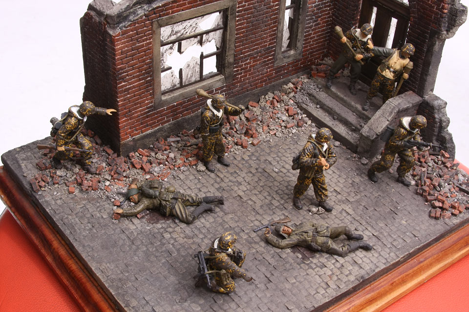 Dioramas and Vignettes: Hungary, 1945, photo #4