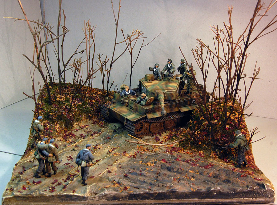 Dioramas and Vignettes: Assembly of remnants, photo #1