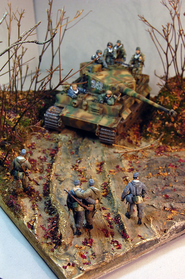 Dioramas and Vignettes: Assembly of remnants, photo #12