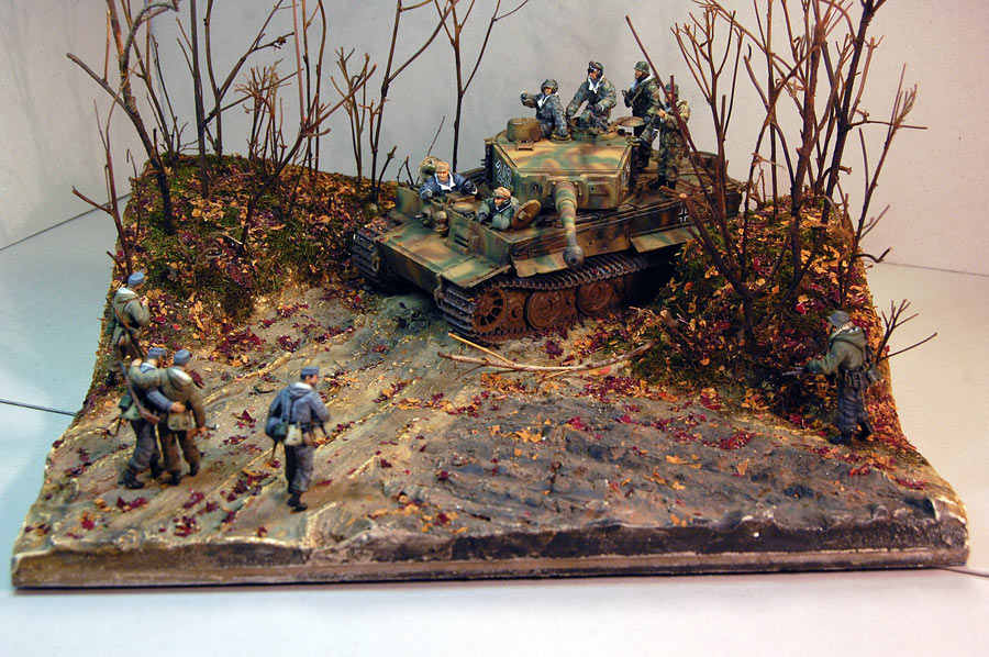 Dioramas and Vignettes: Assembly of remnants, photo #2