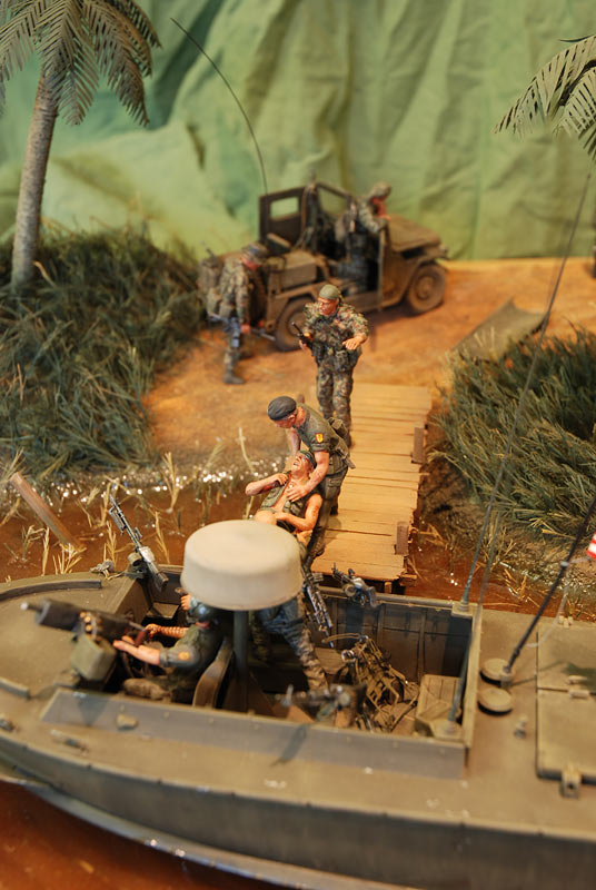 Dioramas and Vignettes:  Casualty of War, photo #15
