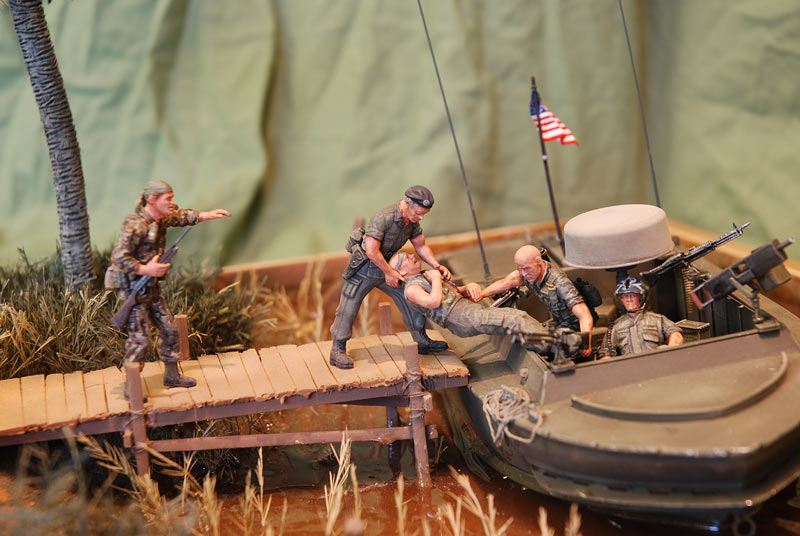 Dioramas and Vignettes:  Casualty of War, photo #24