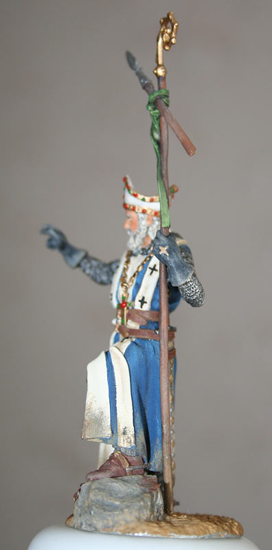 Figures: The Bishop, XIII century, photo #3