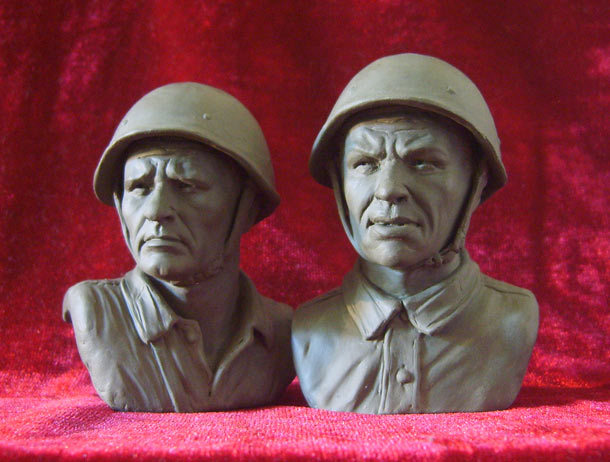 Sculpture: Soviet AT riflle crewmen