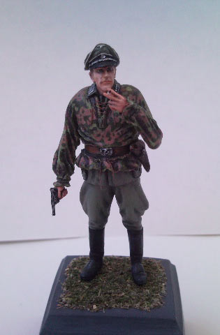 Figures: SS untersturmfuehrer, photo #1